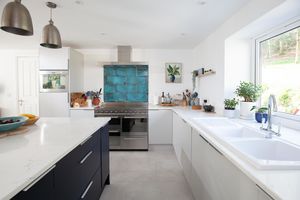 Kitchen- click for photo gallery
